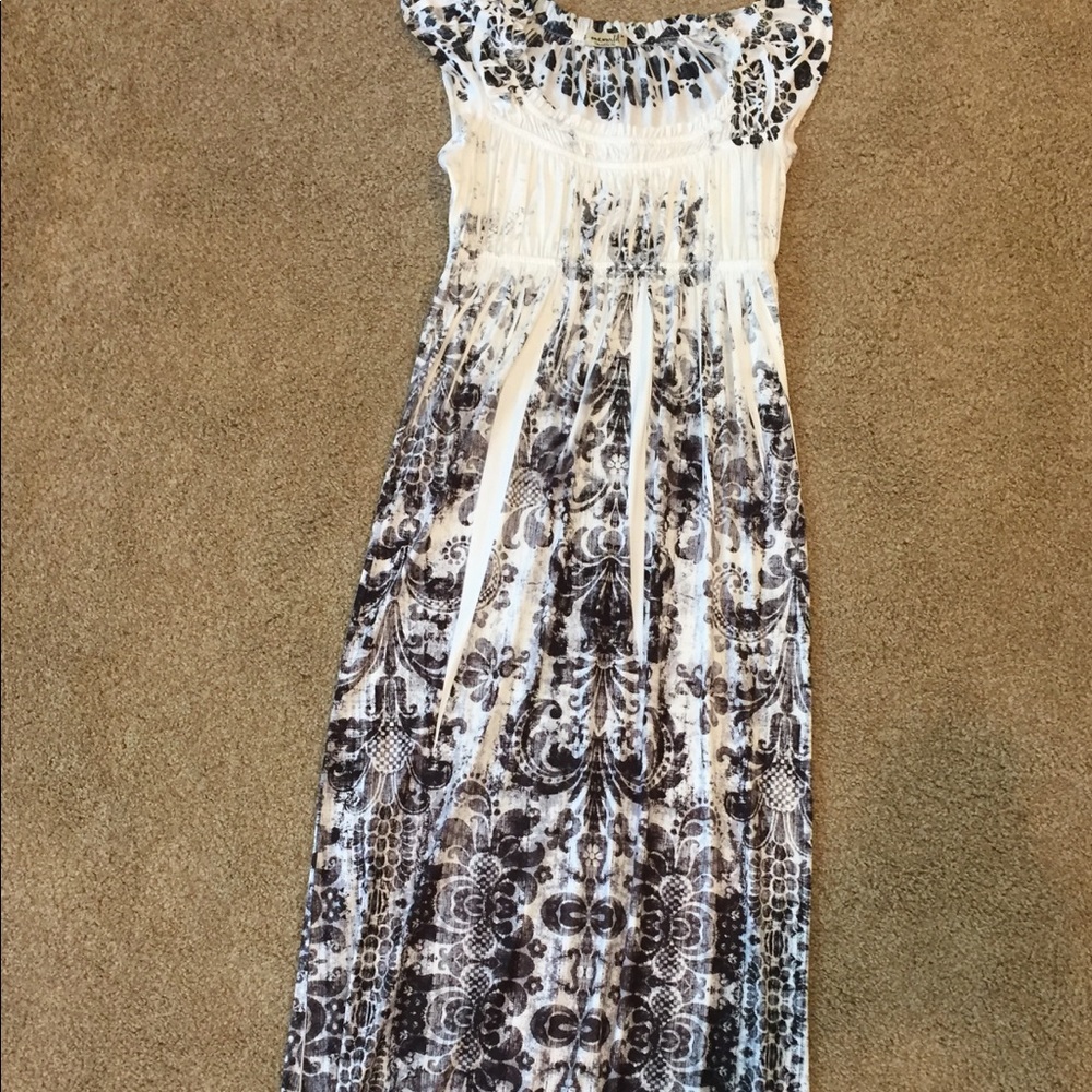 Off the shoulder maxi dress